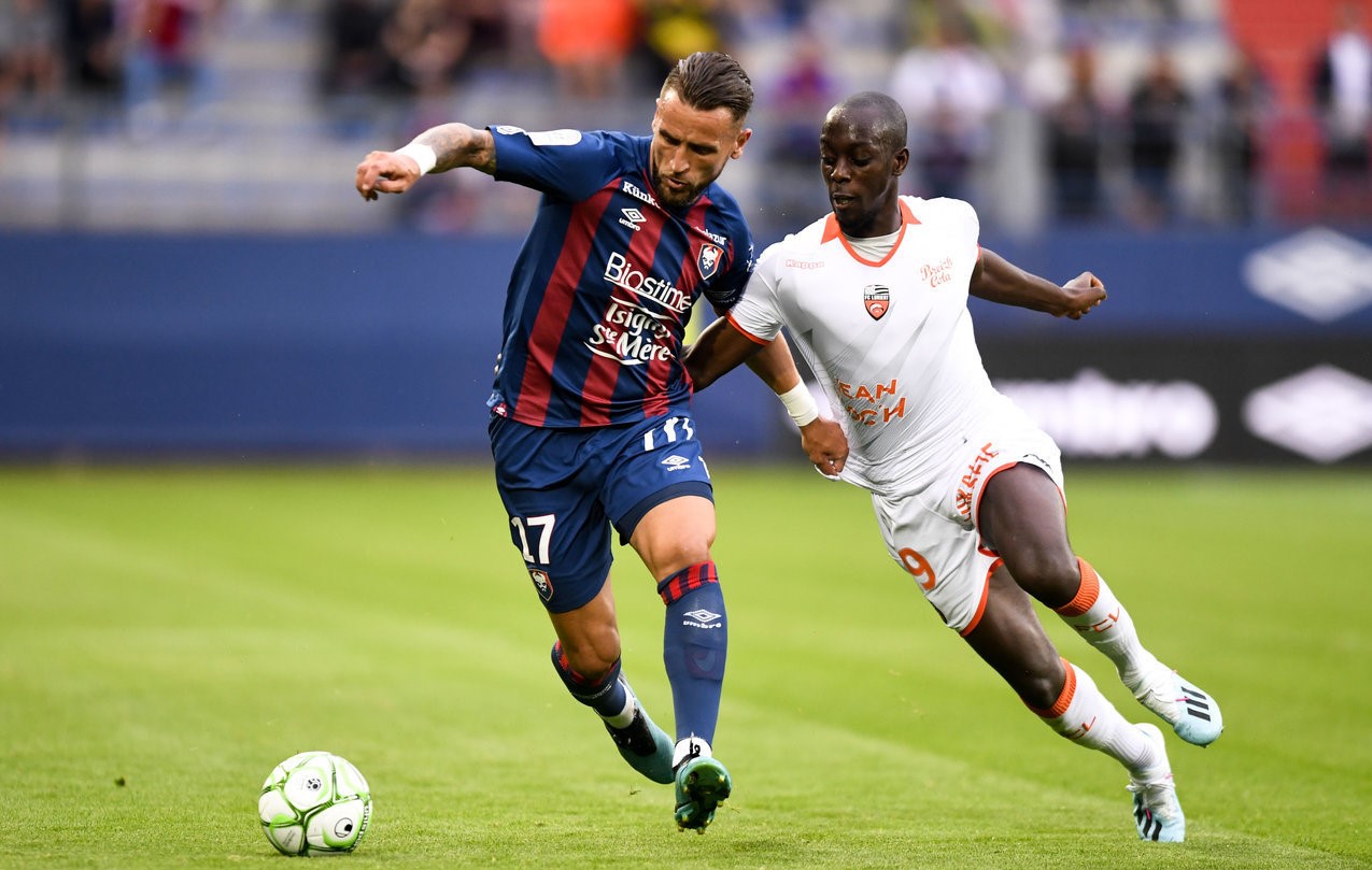 熊猫体育中国App-克莱蒙队主场失利，状态下滑的简单介绍